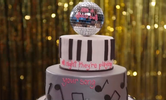 Torta di compleanno decorata: Disco Music Torta di compleanno decorata: Disco Music