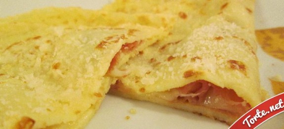 Crepes prosciutto crudo e formaggio
