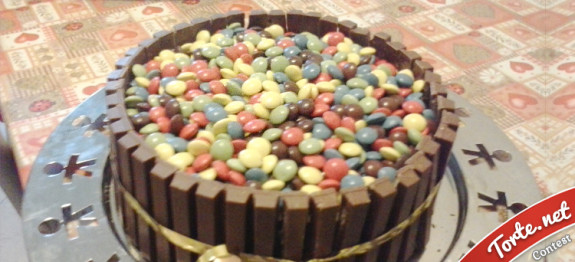 torta smarties kit kat