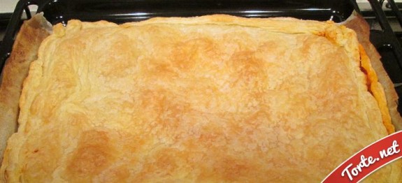 Torta salata al ragù